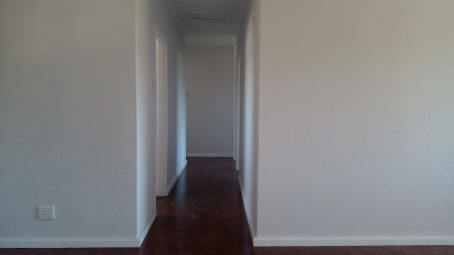 To Let 2 Bedroom Property for Rent in Pinelands Western Cape